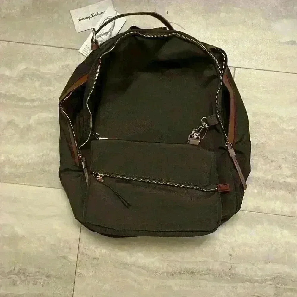 Tommy Bahama Laptop Bag - Brown